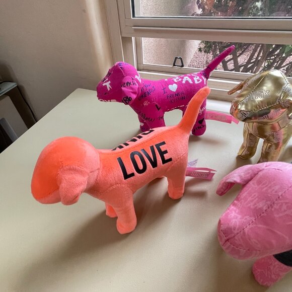 Victoria's Secret Pink Dogs Set of 6 Stuffed - Picture 4 of 6